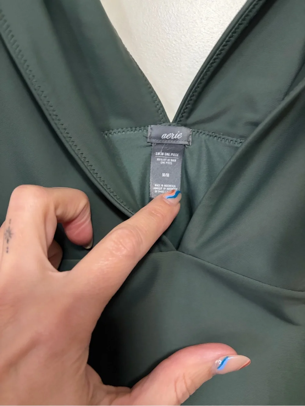 aerie deep front